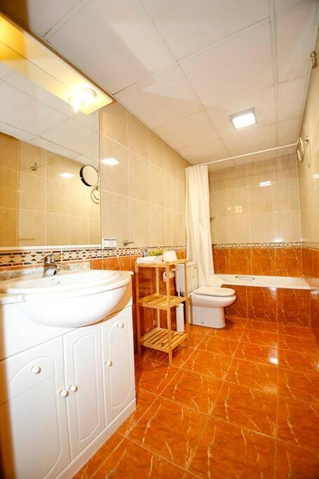 Castanos Apartment With Ac Alicante Eksteriør bilde